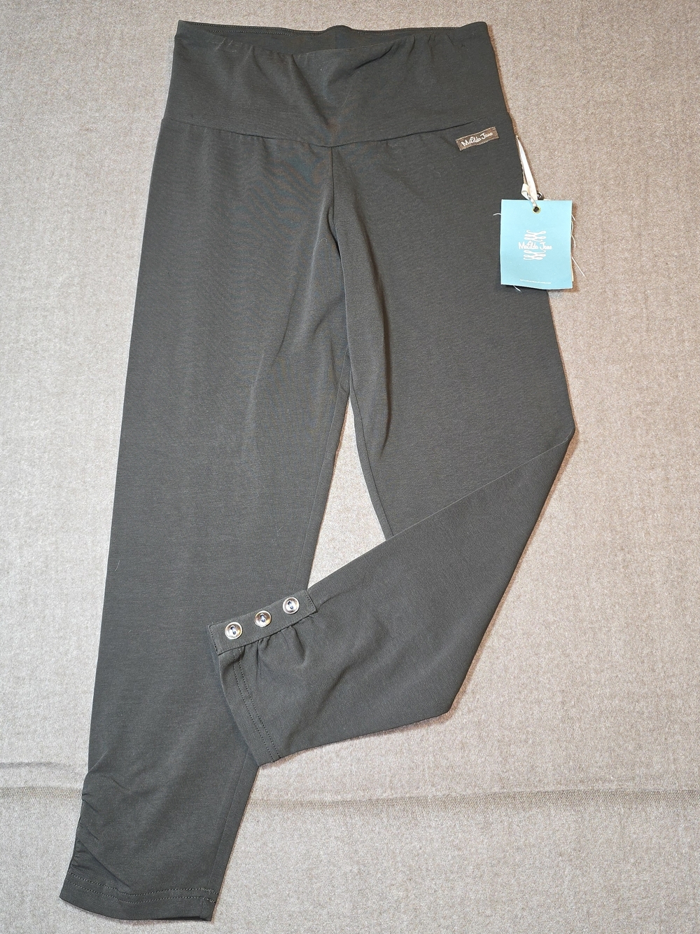 Matilda Jane Paint By Numbers Olive/Gray Capri Leggings Stretch Waistband Wmn M